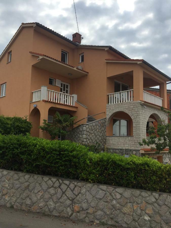 Apartmán Apartman Lana Omišalj Exteriér fotografie