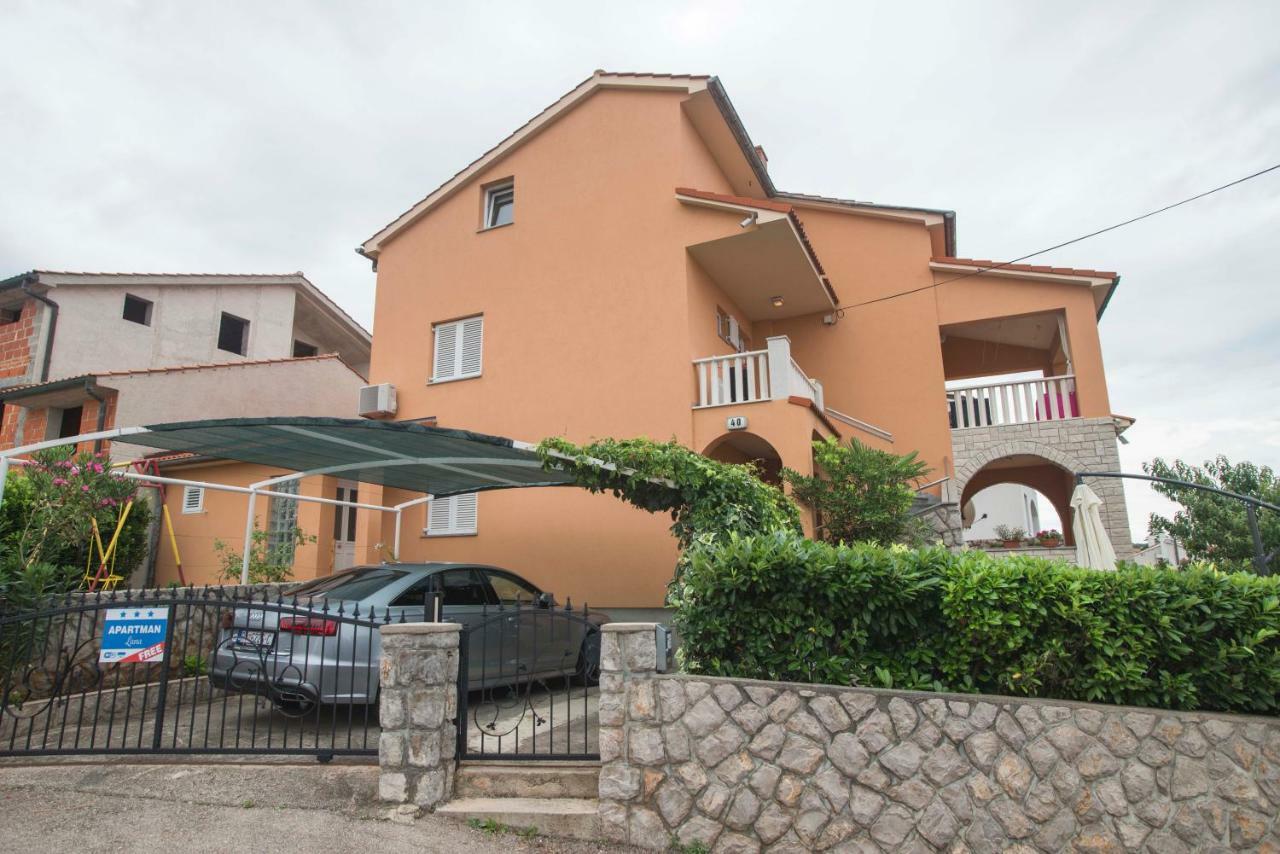 Apartmán Apartman Lana Omišalj Exteriér fotografie